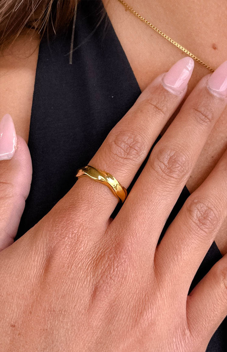 Edern Gold Wave Ring