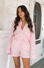 https://files.beginningboutique.com.au/Sarah+Shorts+Pink+Pinstripe.mp4